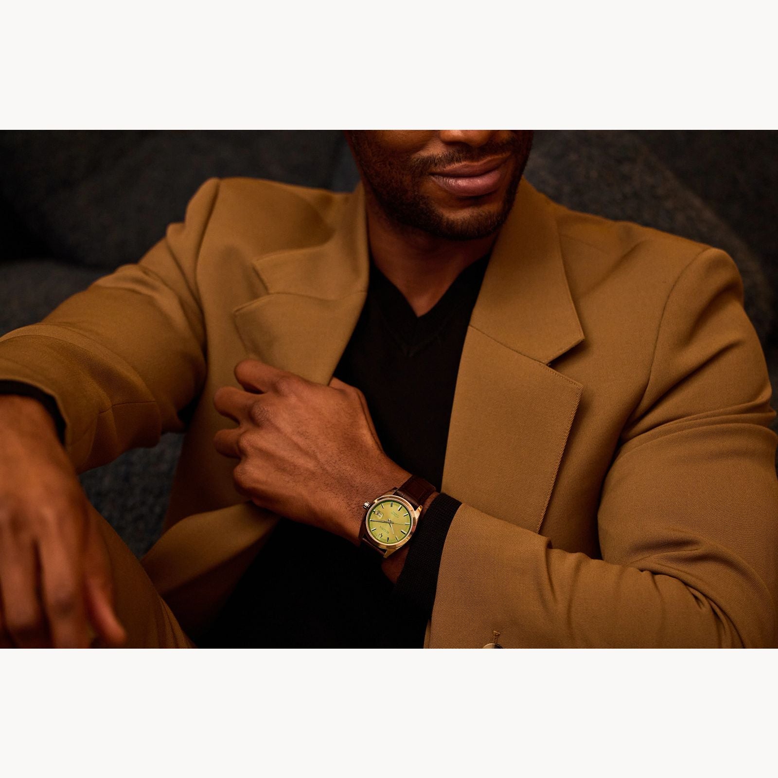 96B427_Lifestyle_1_1600x.jpg?v