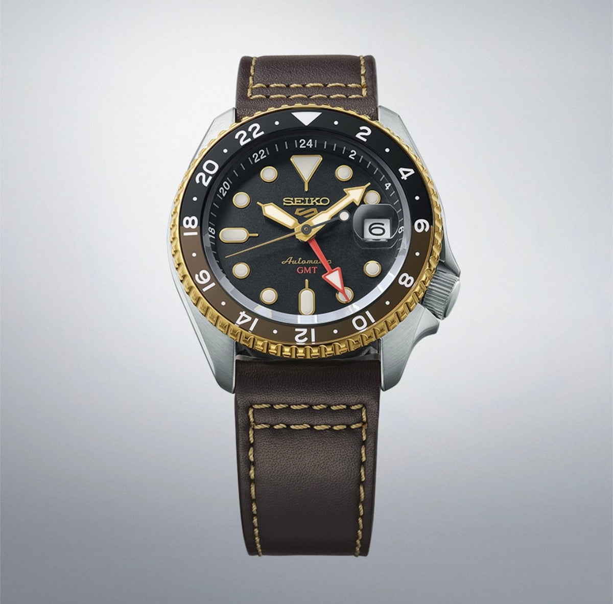 SEIKO5スポーツGMT 自動巻き,手巻き SKX Sports Style Seiko 5 Sports SKX Sports Style GMT Black on Brown Strap – Trifecta