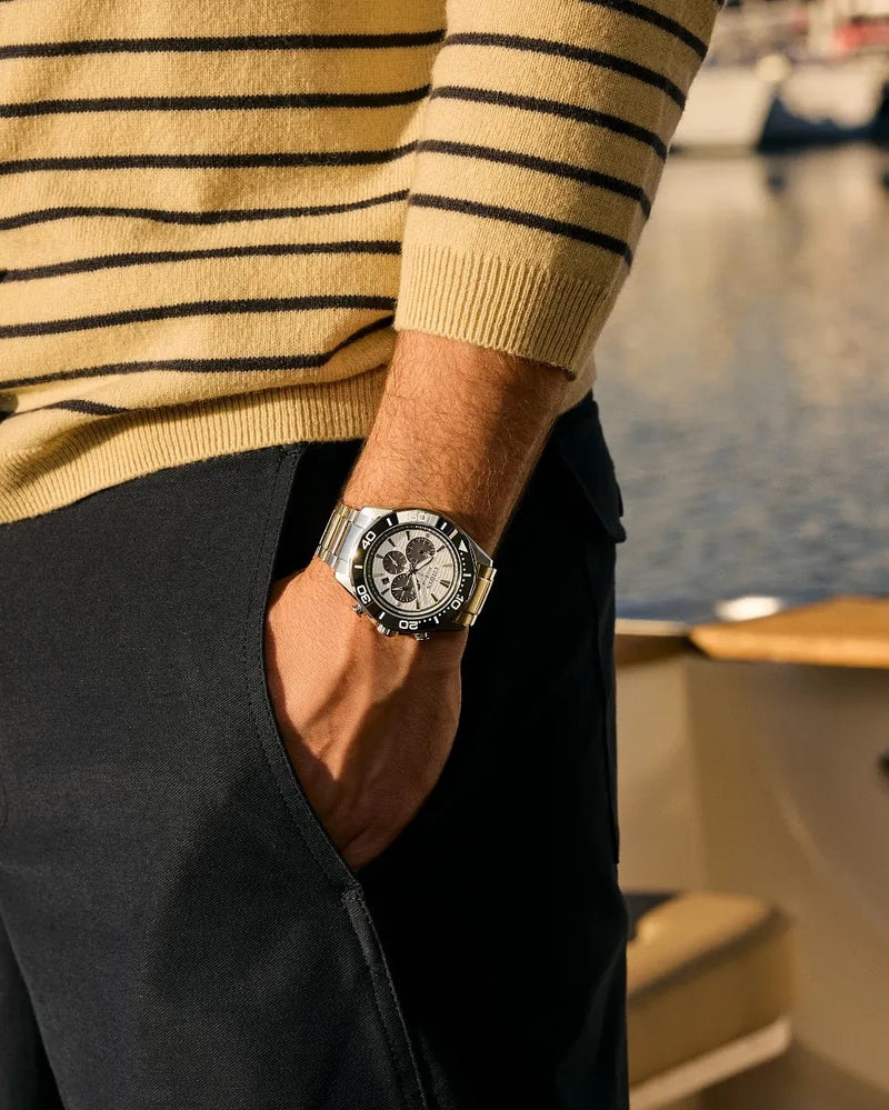Endeavor Chrono 43 mm – White on Bracelet – Trifecta