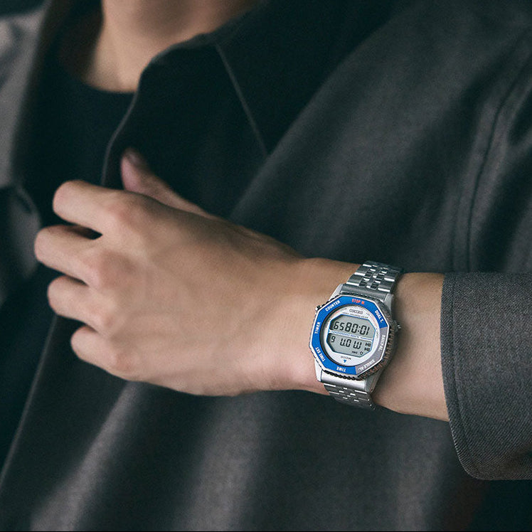 SMGG21 Rotocall Digital Quartz 37mm – Blue/Black on Bracelet – Trifecta